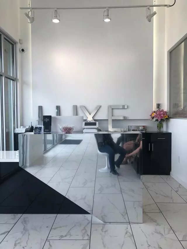 Luxe Nail Bar