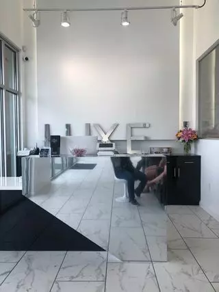 Luxe Nail Bar