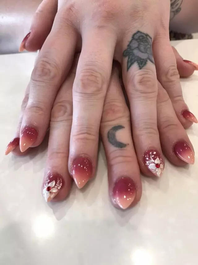 Ultra Nails