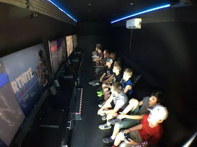 918 Game Trucks