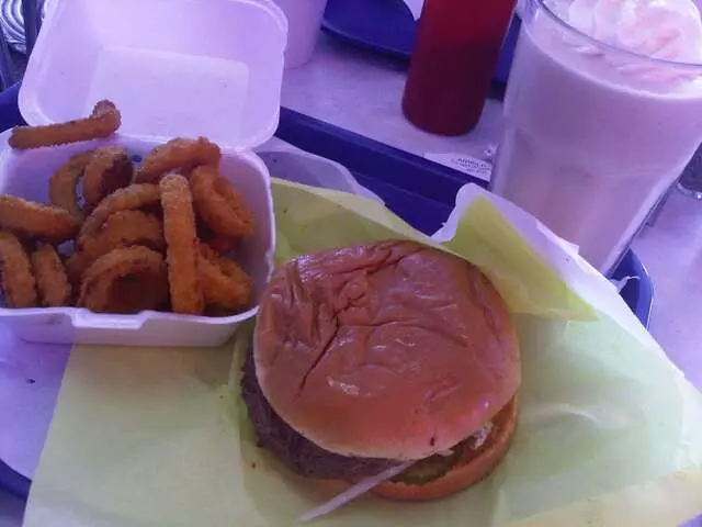 Arnold’s Old Fashioned Hamburgers