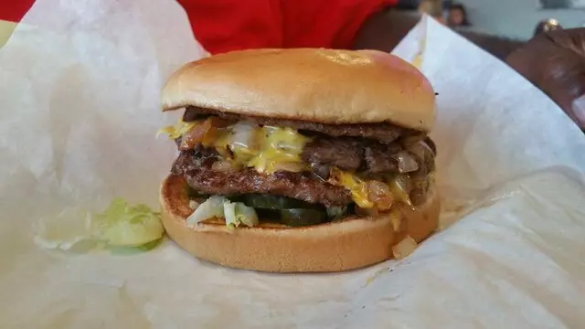 Arnold’s Old Fashioned Hamburgers