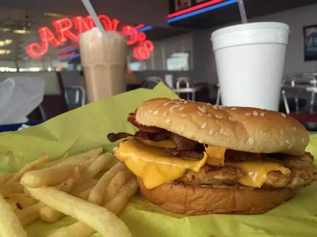 Arnold’s Old Fashioned Hamburgers