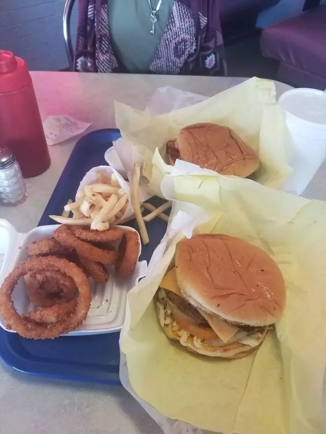 Arnold’s Old Fashioned Hamburgers