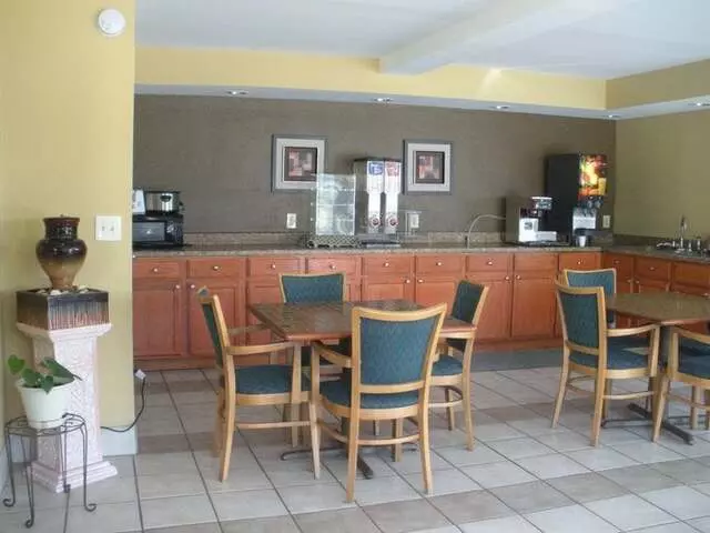 Americas Best Value Inn, Tulsa Airport