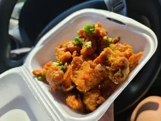 Mama's Roll Vietnamese Food