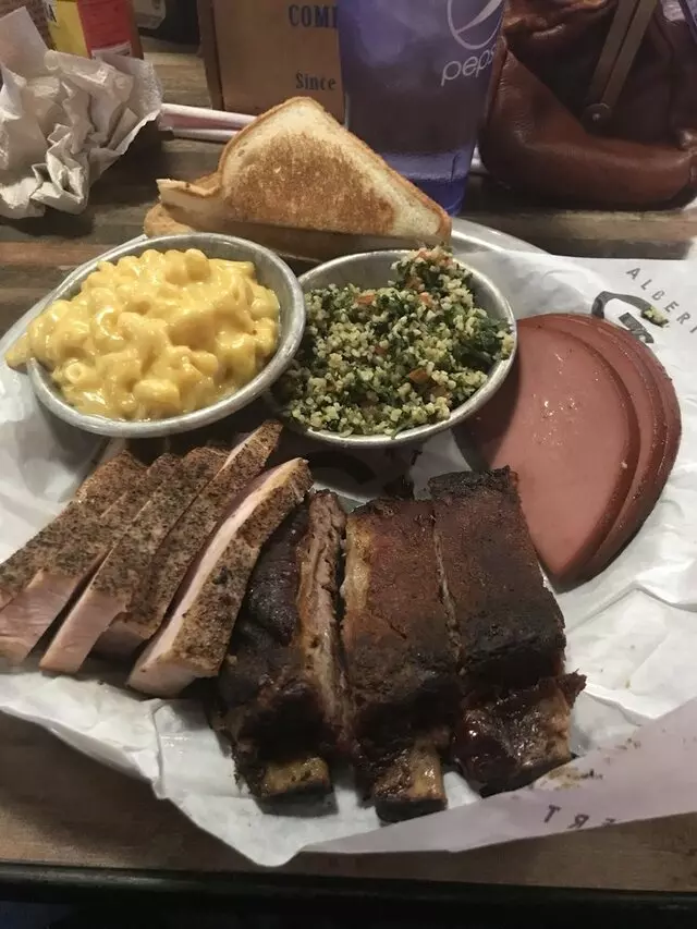 Albert G’s Bar-B-Q