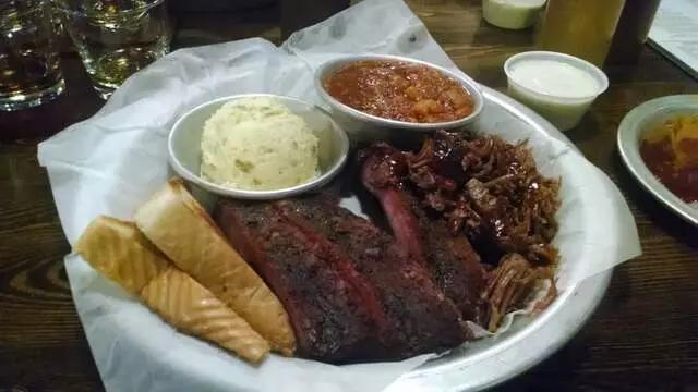 Albert G’s Bar-B-Q