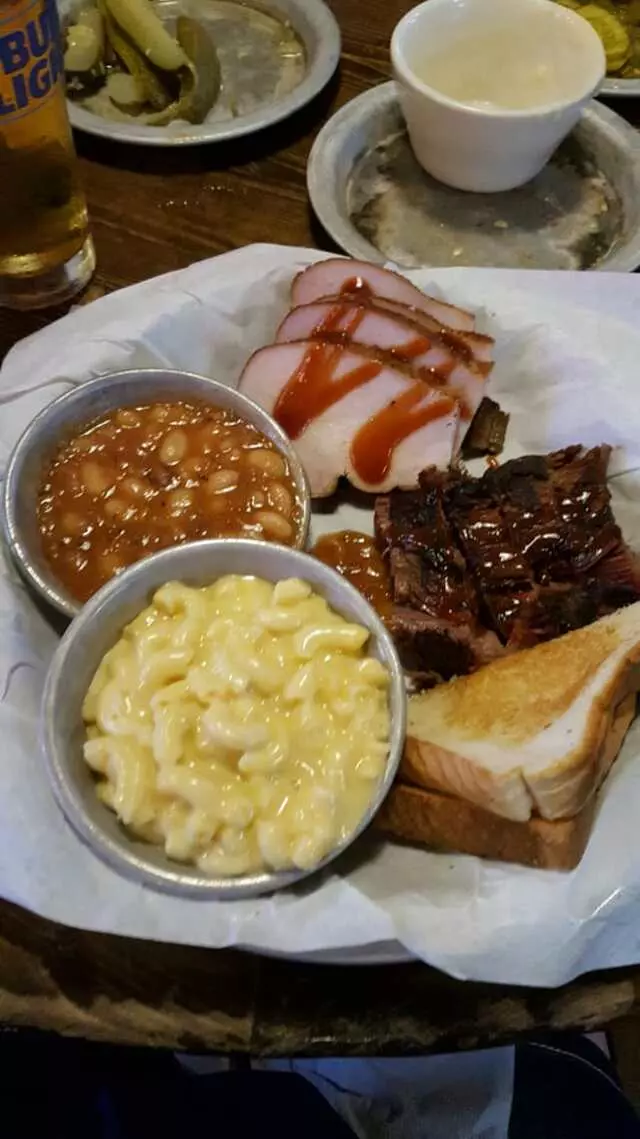 Albert G’s Bar-B-Q