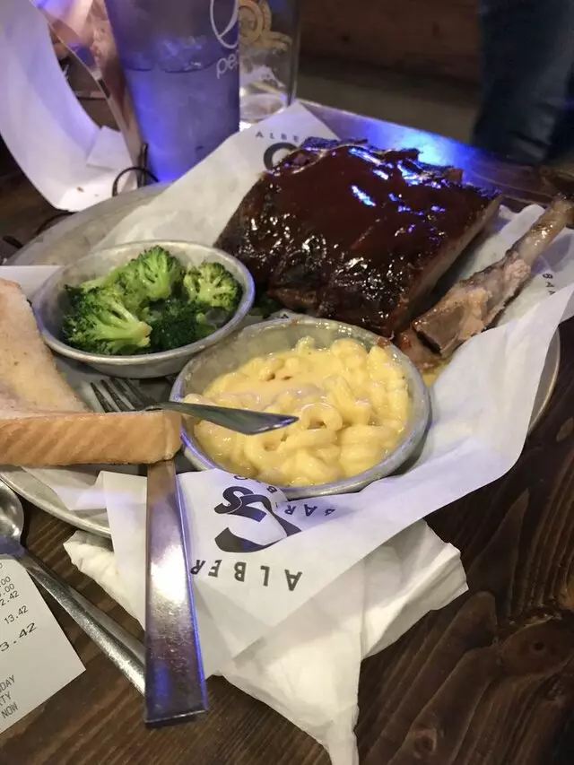 Albert G’s Bar-B-Q