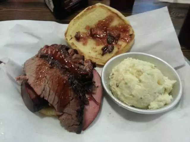 Albert G’s Bar-B-Q