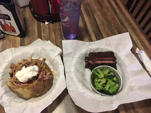 Albert G’s Bar-B-Q