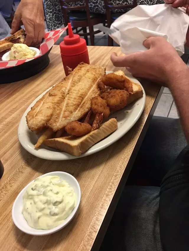 Admiral Grill