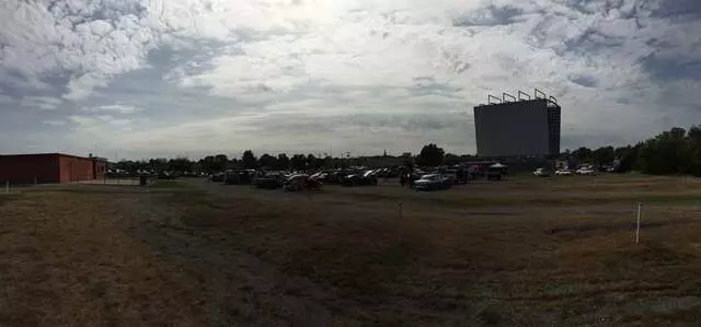 Admiral Twin Drive In
