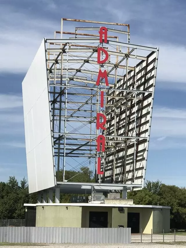 Admiral Twin Drive In