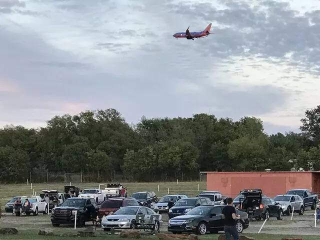 Admiral Twin Drive In