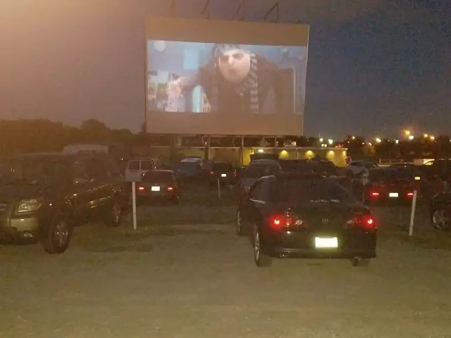 Admiral Twin Drive In