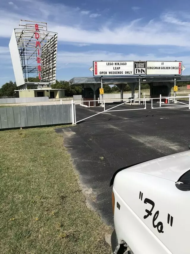 Admiral Twin Drive In