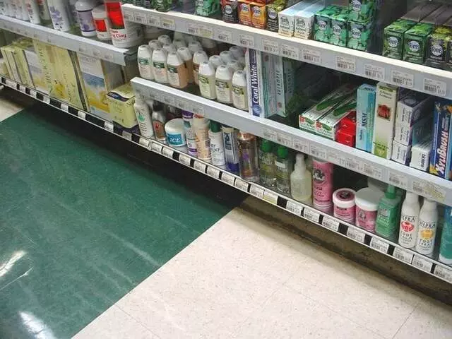 AKiN&apos;S Natural Foods