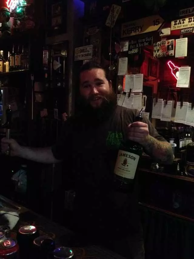 Arnie’s Bar