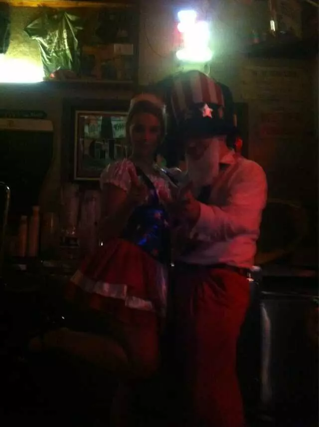 Arnie’s Bar