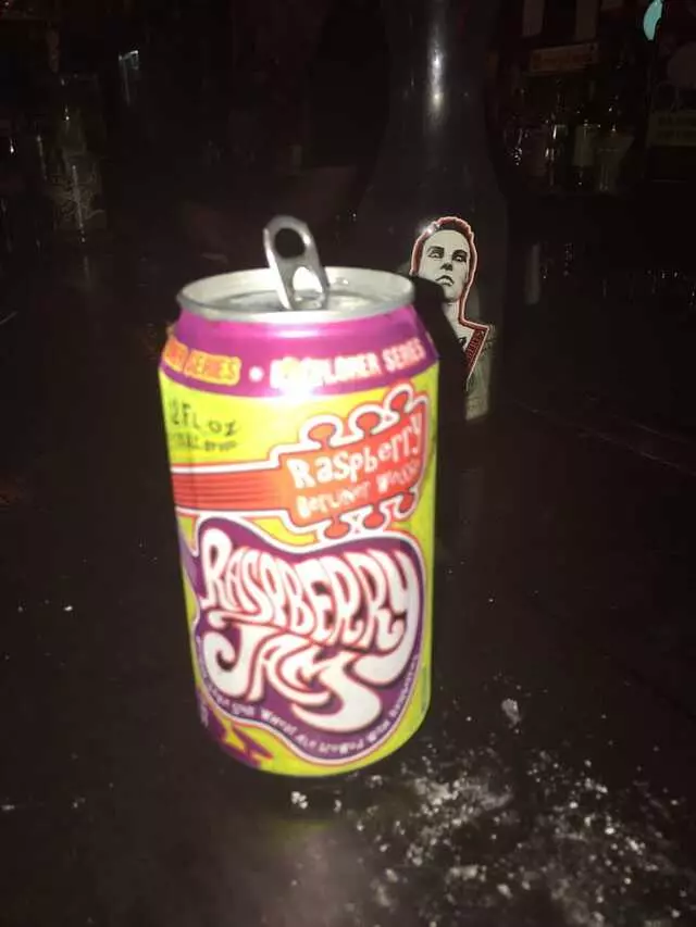 Arnie’s Bar