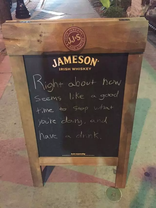 Arnie’s Bar
