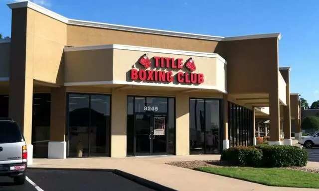 TITLE Boxing Club