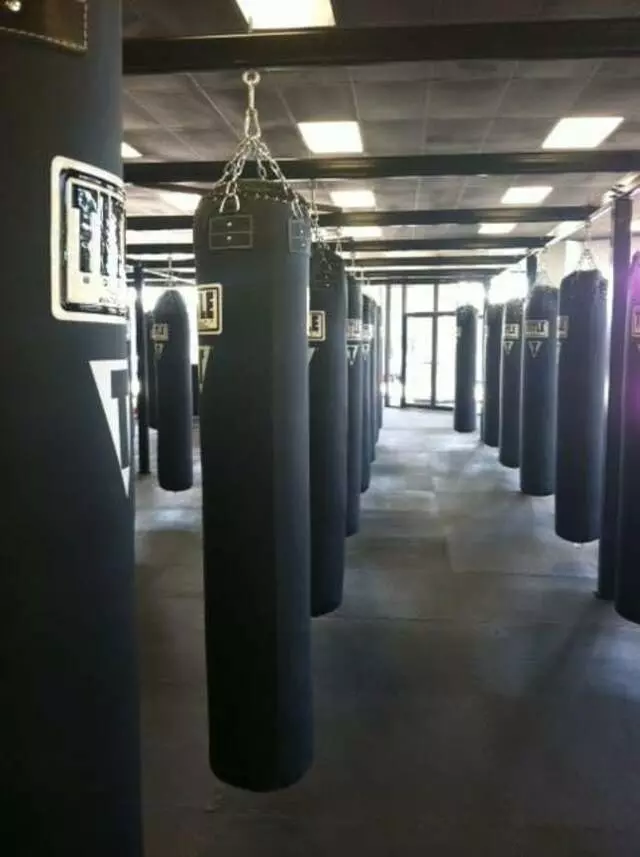 TITLE Boxing Club
