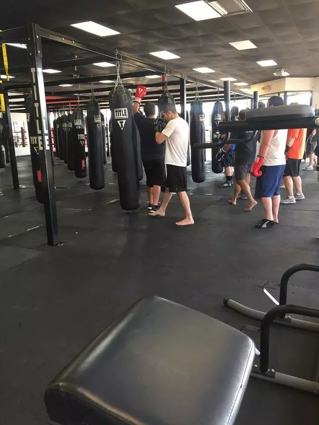 TITLE Boxing Club