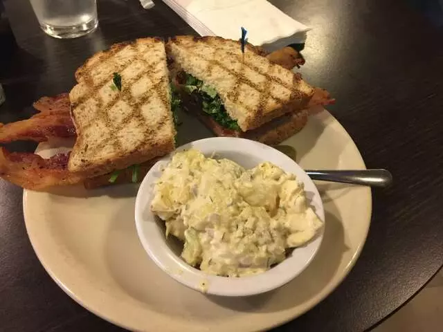 Atlas Grill