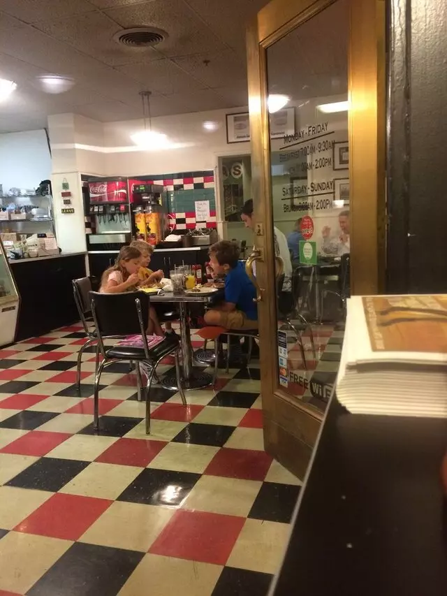 Atlas Grill
